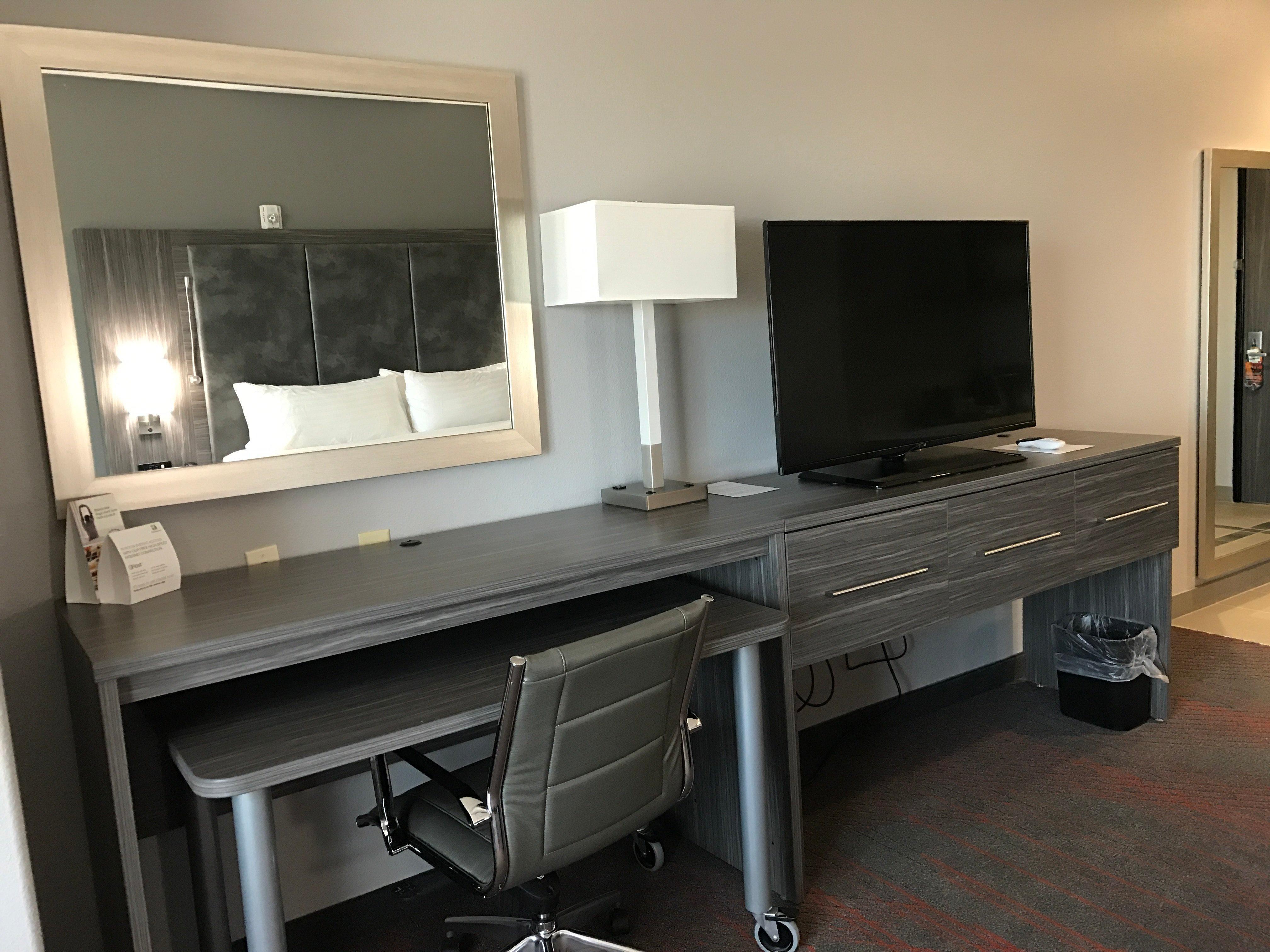 Hotel - North College Area By Ihg 3*