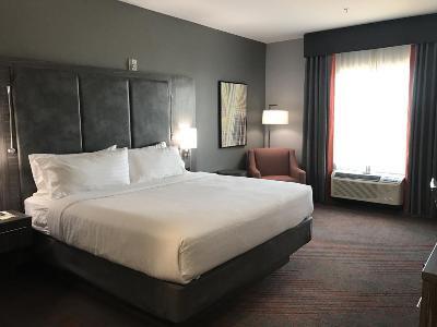 - North College Area By Ihg Hotel 3*