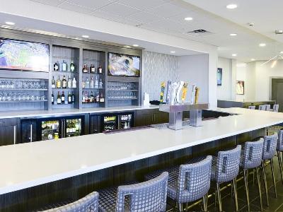 - North College Area By Ihg Hotel